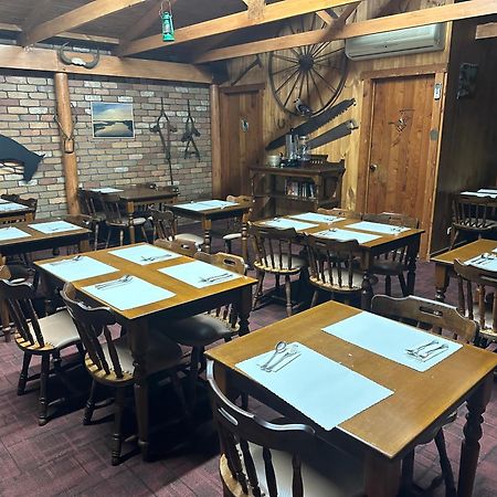 Banjo Paterson Motor Inn Lakes Entrance Ngoại thất bức ảnh