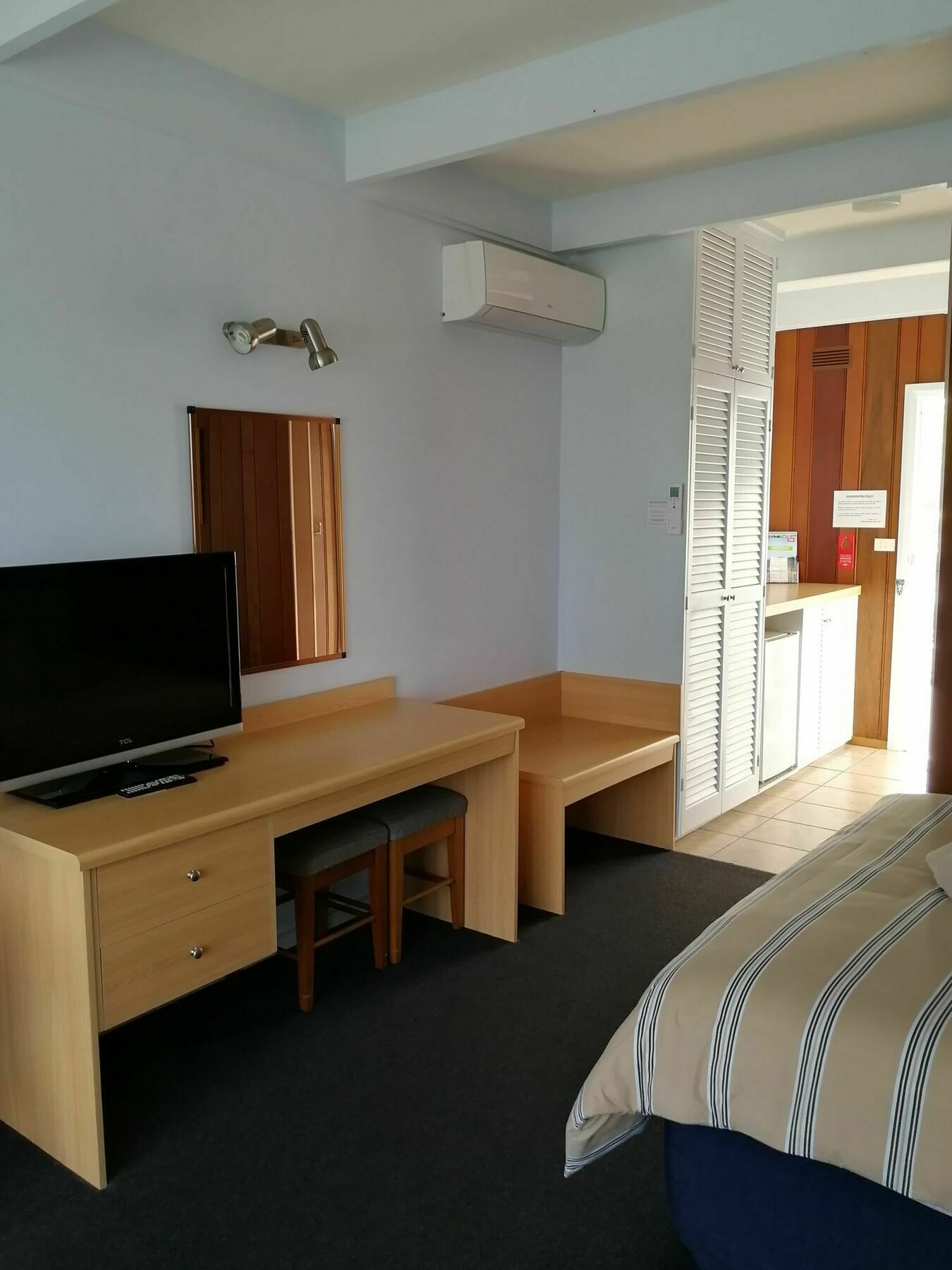 Banjo Paterson Motor Inn Lakes Entrance Ngoại thất bức ảnh